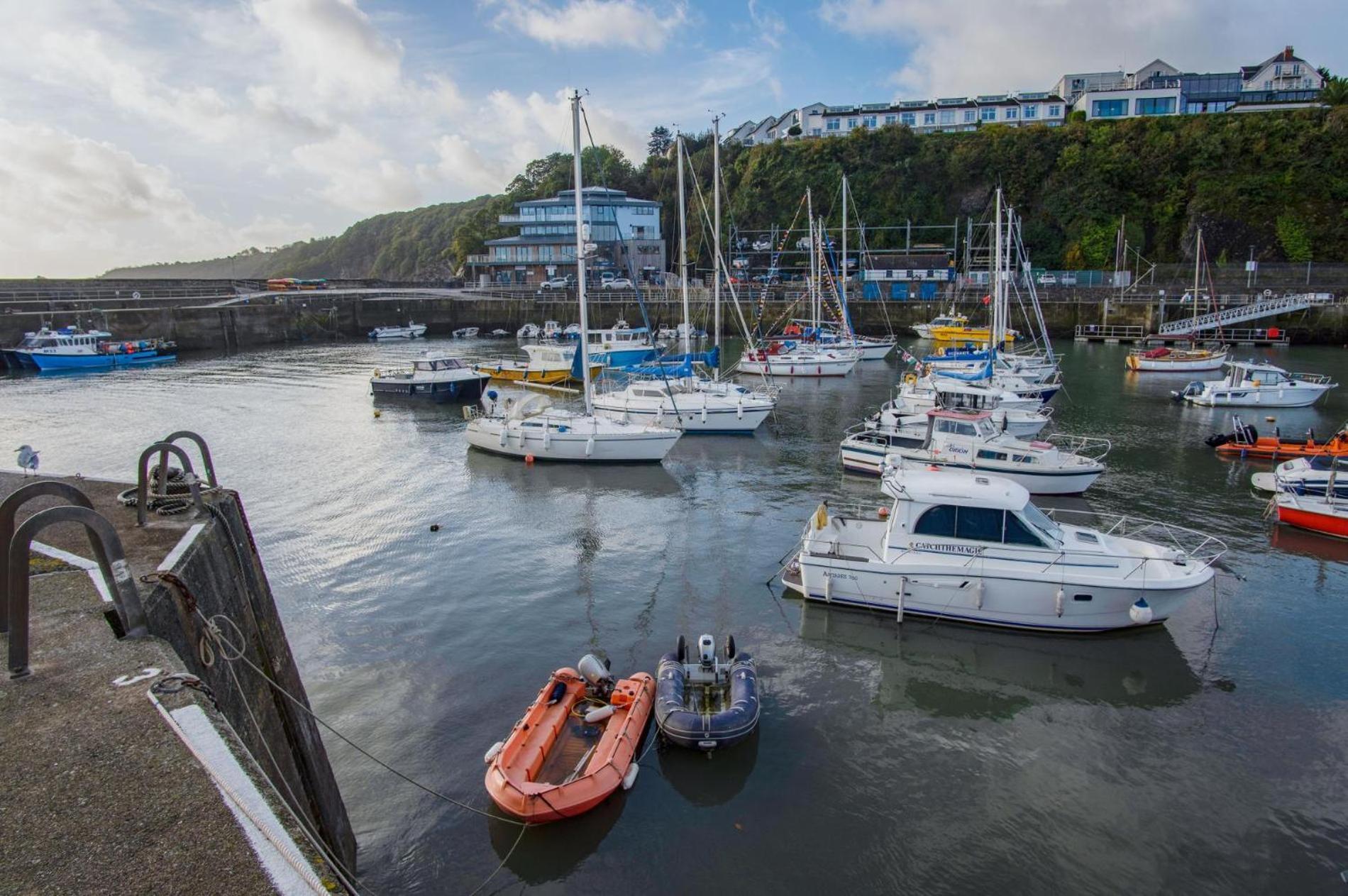 Ocean Cabins No 3 At The Square - Saundersfoot Habitación foto
