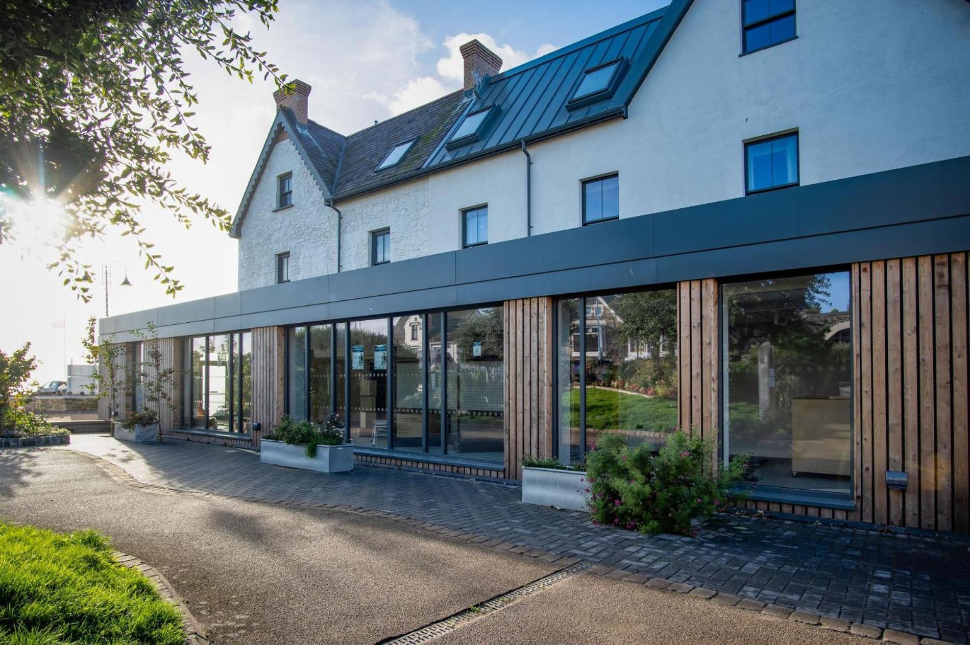 Ocean Cabins No 3 At The Square - Saundersfoot Habitación foto